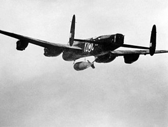330px-Lancaster_617_Sqn_RAF_dropping_Grand_Slam_bomb_on_Arnsberg_viaduct_1945.jpg