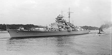 Bundesarchiv_Bild_193-04-1-26,_Schlachtschiff_Bismarck.jpg