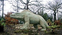 2005-03-30_-_London_-_Crystal_Palace_-_Victorian_Dinosaurs_1_4887762470.jpg