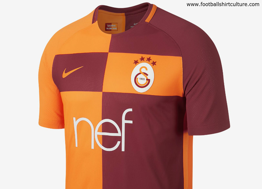 galatasaray_17_18_nike_home_kit.jpg